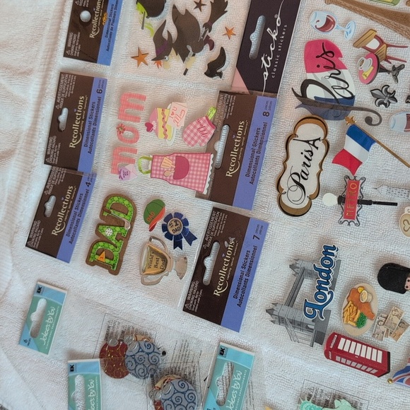 Scrapbooking Lot #5 - Picture 4 of 5